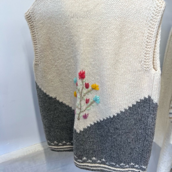 Vintage Vest - Picture 3 of 4